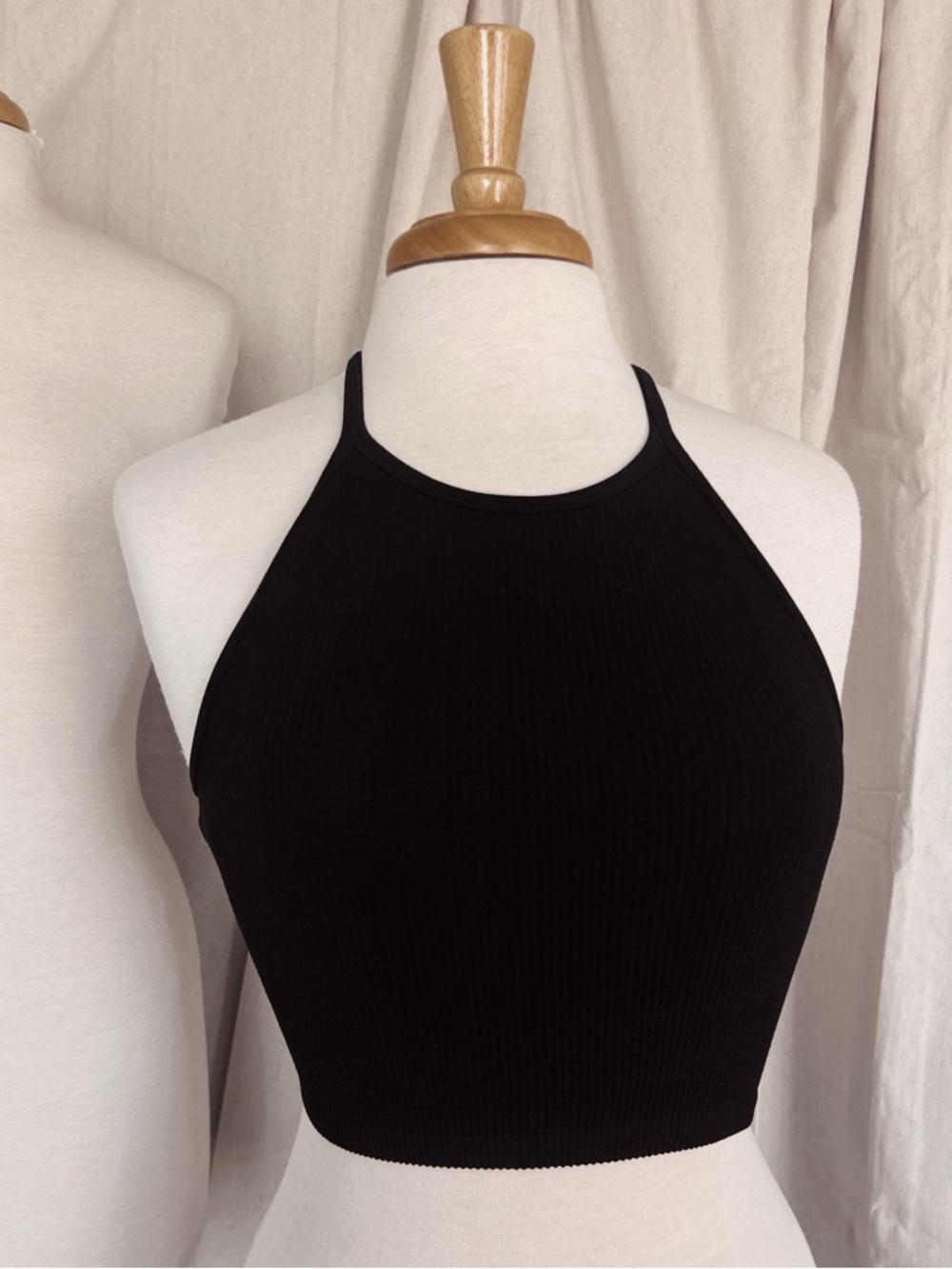 Black Ribbed Halter Crop Top - Picture 3 of 5